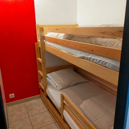 Apartament T2 Bis *