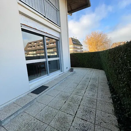 Apartament T2 Bis *